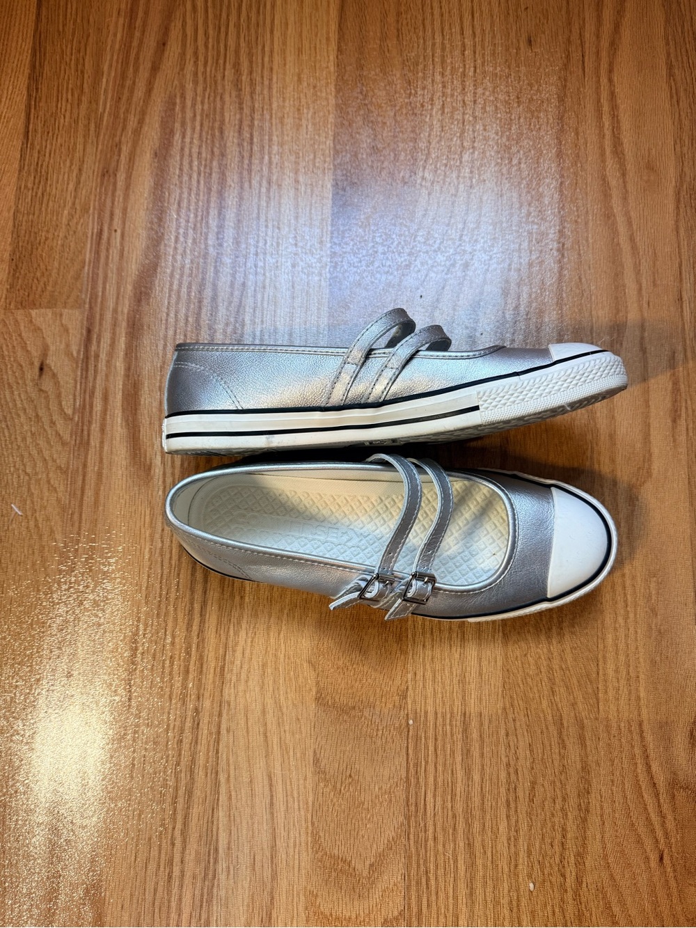 Converse Chuck Taylor All Star Metallic Silver Dainty Mary Janes - Picture 5 of 10